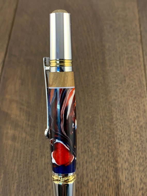 Handmade God and Country Twist Pen