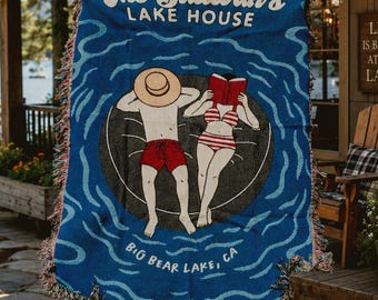 Gepersonaliseerde Lake House deken, aangepaste familienaam Lake House decor, Lake Cabin cadeau, cottage geweven deken, Lake House cadeau voor stel