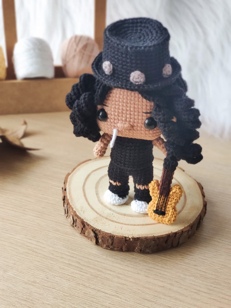 Slash crochet pattern Guns n' Roses crochet slash amigurumi pattern Funko Pop Crocheniacs crochet pattern