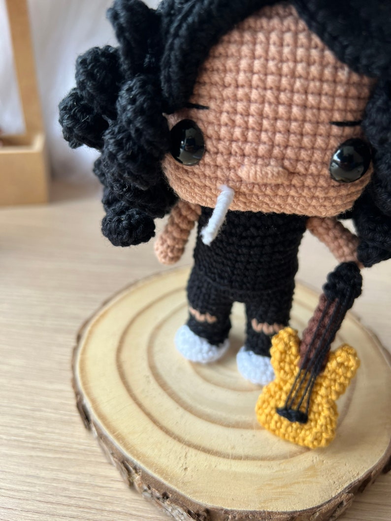 Slash crochet pattern Guns n' Roses crochet slash amigurumi pattern Funko Pop Crocheniacs crochet pattern