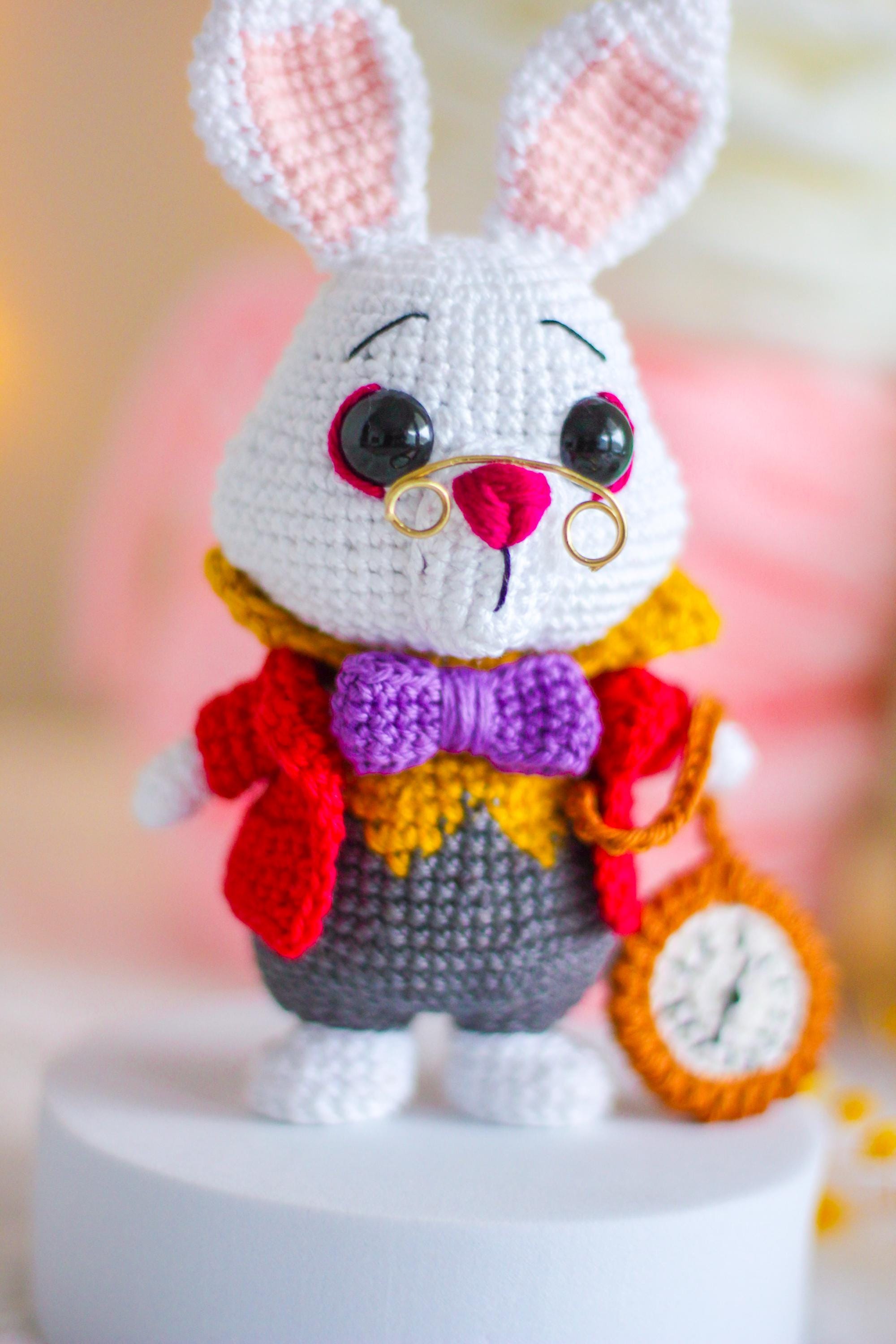 あみぐるみパターン 白ウサギのかぎ針編みパターン |ルイス・キャロル