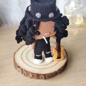 Slash crochet pattern Guns n' Roses crochet slash amigurumi pattern Funko Pop Crocheniacs crochet pattern
