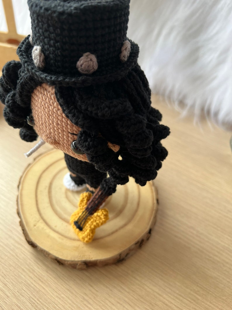 Slash crochet pattern Guns n' Roses crochet slash amigurumi pattern Funko Pop Crocheniacs crochet pattern