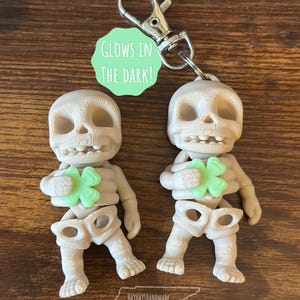 Articulated Skeleton Holding Four Leaf Clover Keychain or Fidget | Gift for St. Patrick’s Day | Glow in the Dark | Lucky Charm | Shamrock