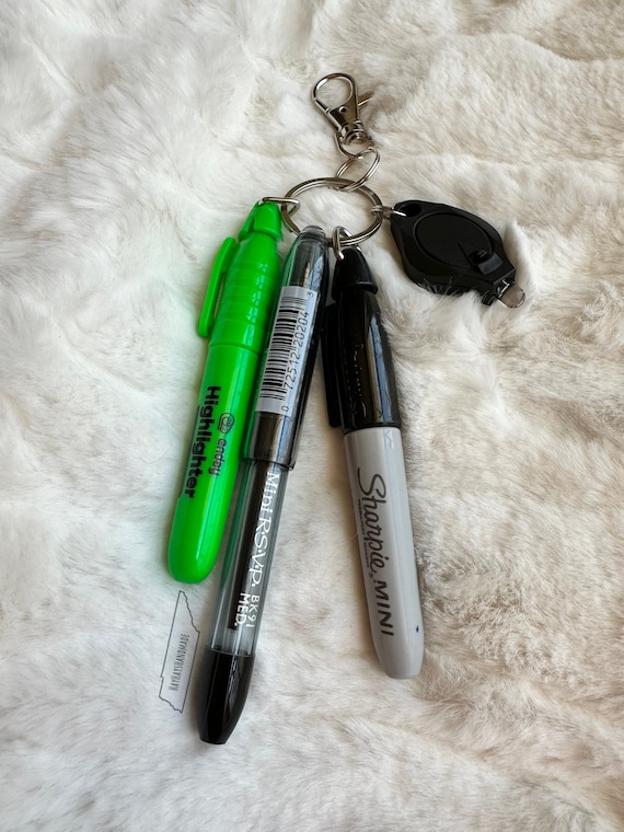 Custom Pack of Badge Reel Accessories | Badge Reel Mini Pen, Mini Permanent  Marker, Mini Highlighter and Mini Light for Nurses