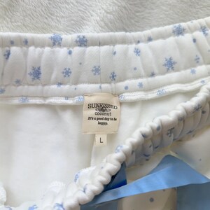 Snowflake Sunkissedcoconut Embroider Shorts