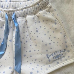 Snowflake Sunkissedcoconut Embroider Shorts
