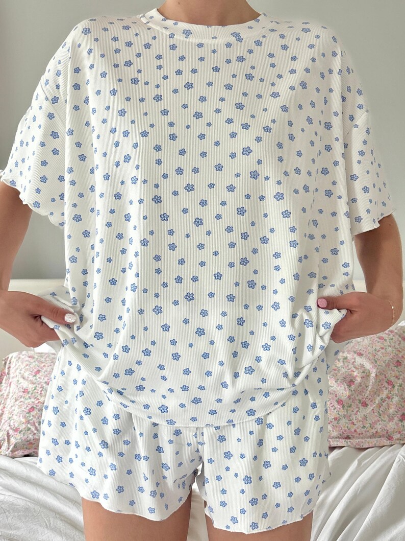 White Lilo Blue Floral Short Sleeve Pajama Top
