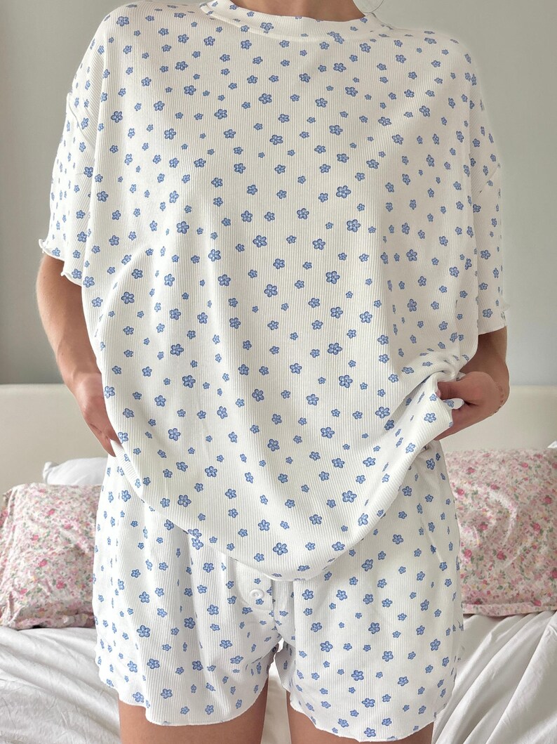 White Lilo Blue Floral Short Sleeve Pajama Top