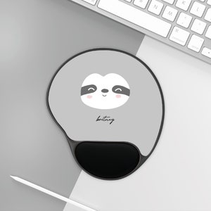 Alfombrilla de ratón personalizada con perezoso: reposamuñecas ergonómico, nombre personalizado