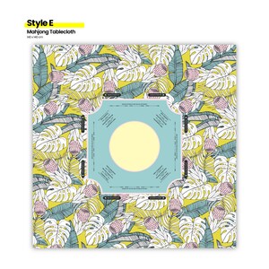 May include: A square Mahjong tablecloth with a tropical leaf and flower pattern on a yellow background. The center features a light blue square with a yellow circle. The tablecloth measures 140 x 140 cm.
