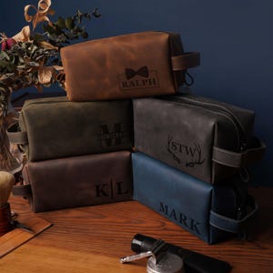 Groomsmen Proposal Best Man Gift Leather Toiletry Bag Groomsmen Gifts For Him, Personalized Gifts For Groomsmen, Groomsman Dopp Kit Gift