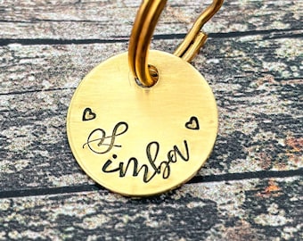 Petite étiquette de chat minimaliste, étiquette de chaton en métal double face avec numéro de téléphone