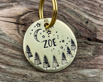 Boom dog tag met maan en sterren, aangepaste hand gestempeld pet id tag met 2 poon nummers of adres, hond cadeau idee, gegraveerde dog tag