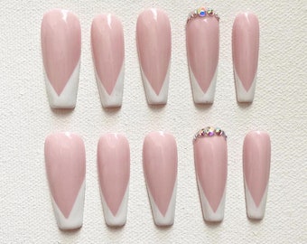 Reusable Patel Light Pink V Shape Chevron White Tips With Diamond Gemstones Press On Nails