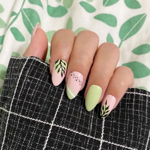 Reusable Pastel Floral Leaf Press On Nails image 1