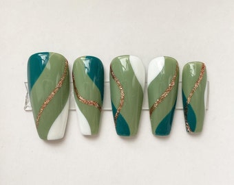 Reusable Military Green Sage Green Gold Abstract Nail Design Press On Nails