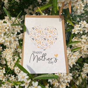 Carte à planter Bonne fête Maman Coeur Jaune. Carte ensemencée Fête des mères. Carte Anglais, Espagnol, Néérlandais, Allemand, Portugais. Anglais