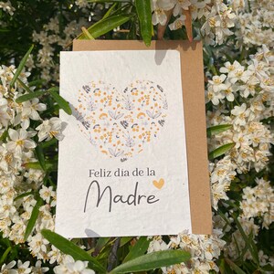Carte à planter Bonne fête Maman Coeur Jaune. Carte ensemencée Fête des mères. Carte Anglais, Espagnol, Néérlandais, Allemand, Portugais. Espagnol