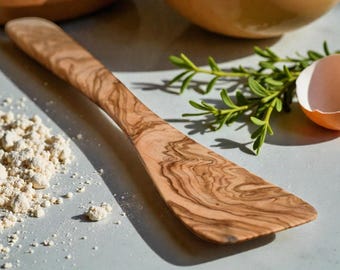 Handmade Olive Wood Spatula – Rustic Kitchen Cooking Utensil, Mother’s Day Gift