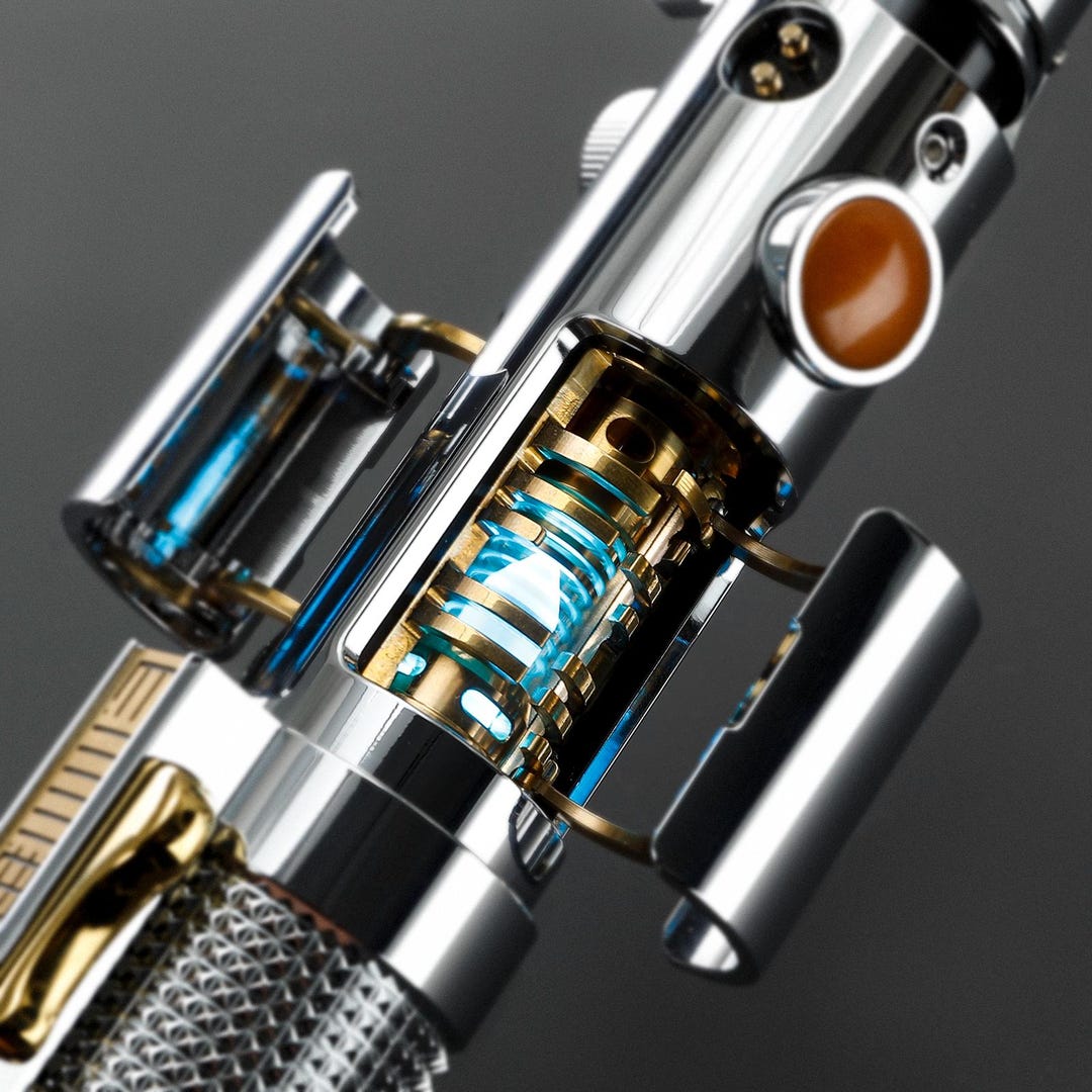 アナキン　カイバークリスタル　カスタムライトセーバー　Neopixel Anakin Skywalker Neopixel Lightsaber With Rotating Crystal Chamber