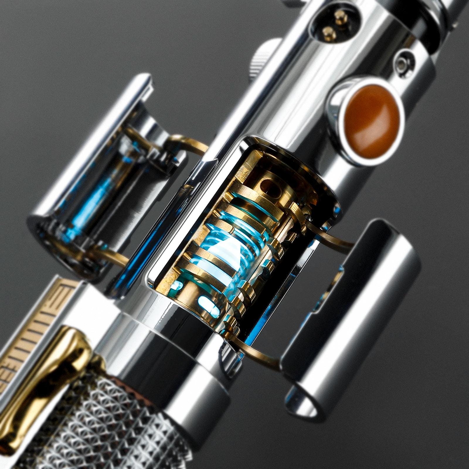 アナキン　カイバークリスタル　カスタムライトセーバー　Neopixel Anakin Skywalker Neopixel Lightsaber With Rotating Crystal Chamber