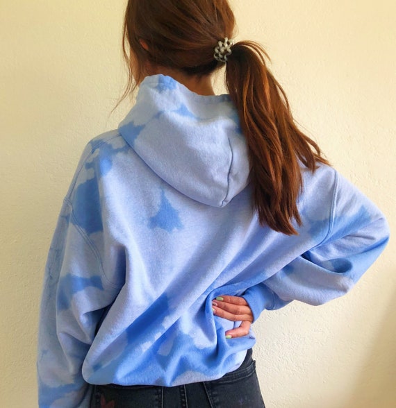 Baby Blue Tie Dye Sweatshirt M