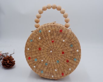 Handmade Round Straw Crossbody Bag: Woven Beach Bag