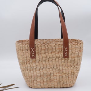 straw bag handmade with leather, grocery market bag, straw basket, straw tote bag