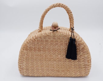 Woven Water Hyacinth Basket Bag: Handmade Straw Tote with Tassel
