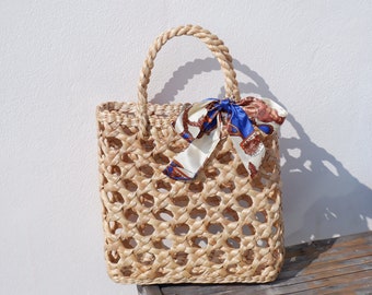 Sac fourre-tout en jacinthe d'eau tissée à la main : panier du marché d'été