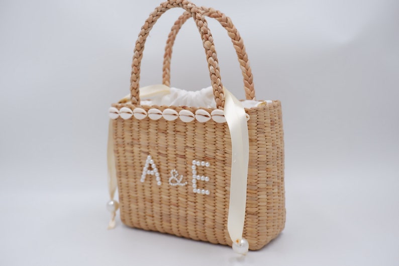 bride pearl bag, Personalized Bride Pearl bag, beach bag with shell image 4