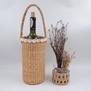 woven wine bottle holder with shell, wicker bottle holder, wine racks, wine storage