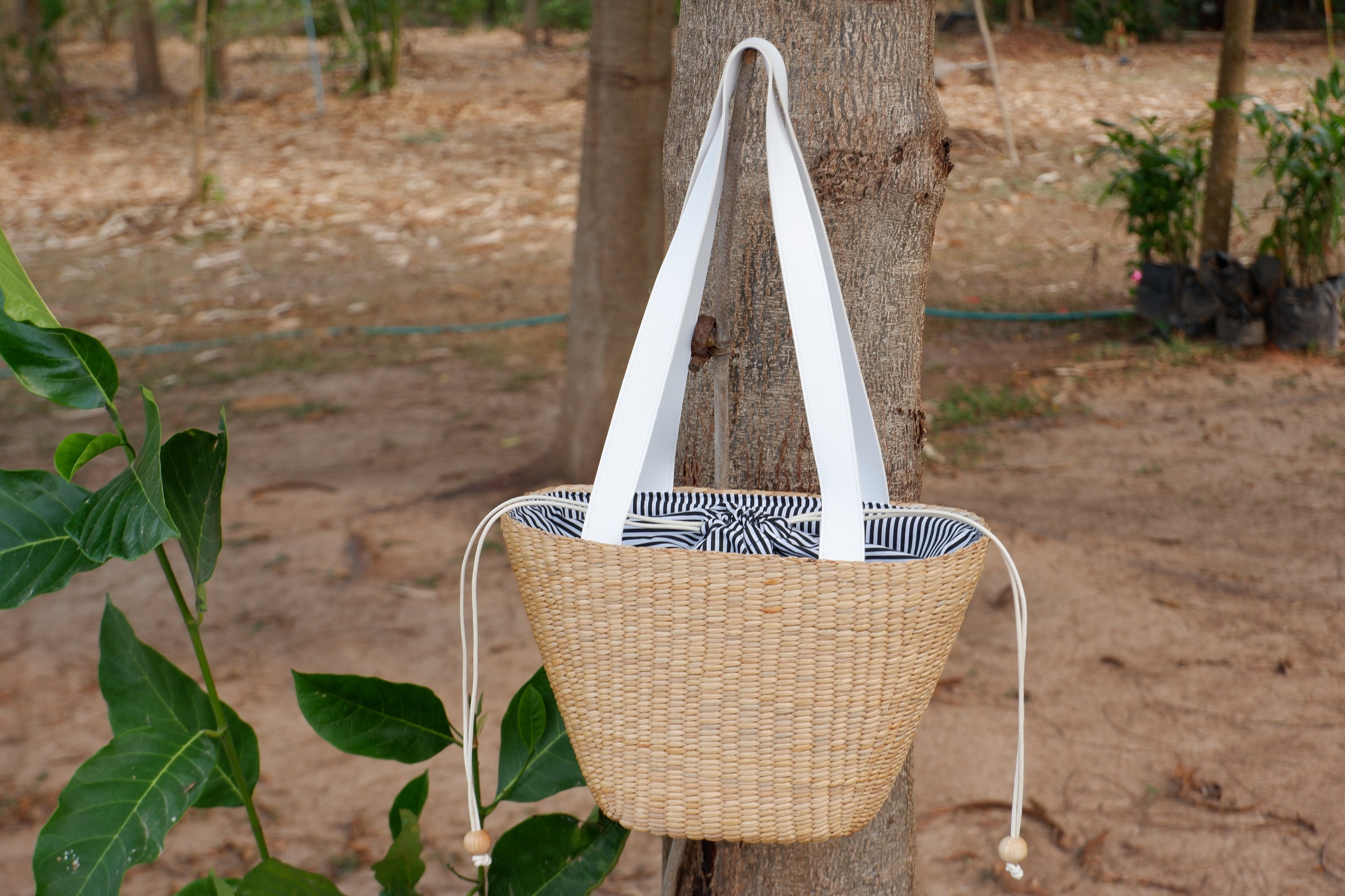 Handwoven Water Hyacinth Straw Bag: Leather Handle Beach Tote - Etsy