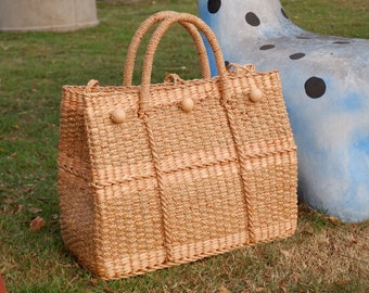 Vintage Korbtasche: Strandtasche aus Strohgeflecht