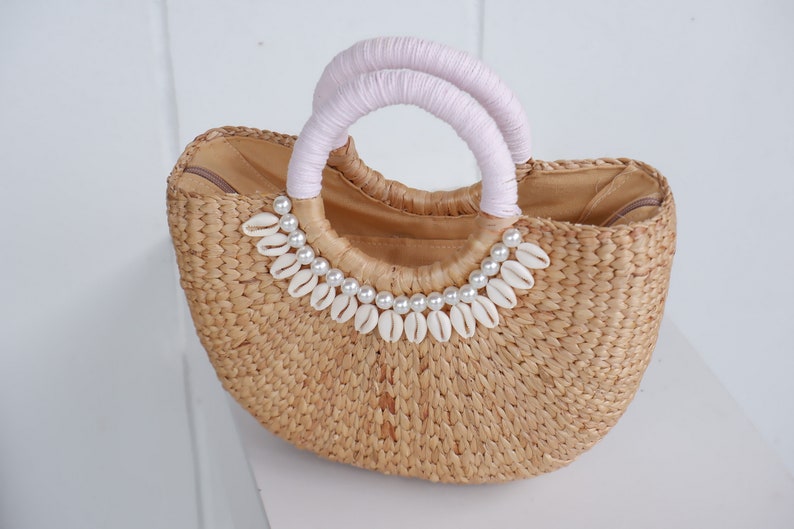 MULTIPLE size seagrass Tote Bag with shell, Bridal Party Gifts, Basket Bag , Beach Bag image 3