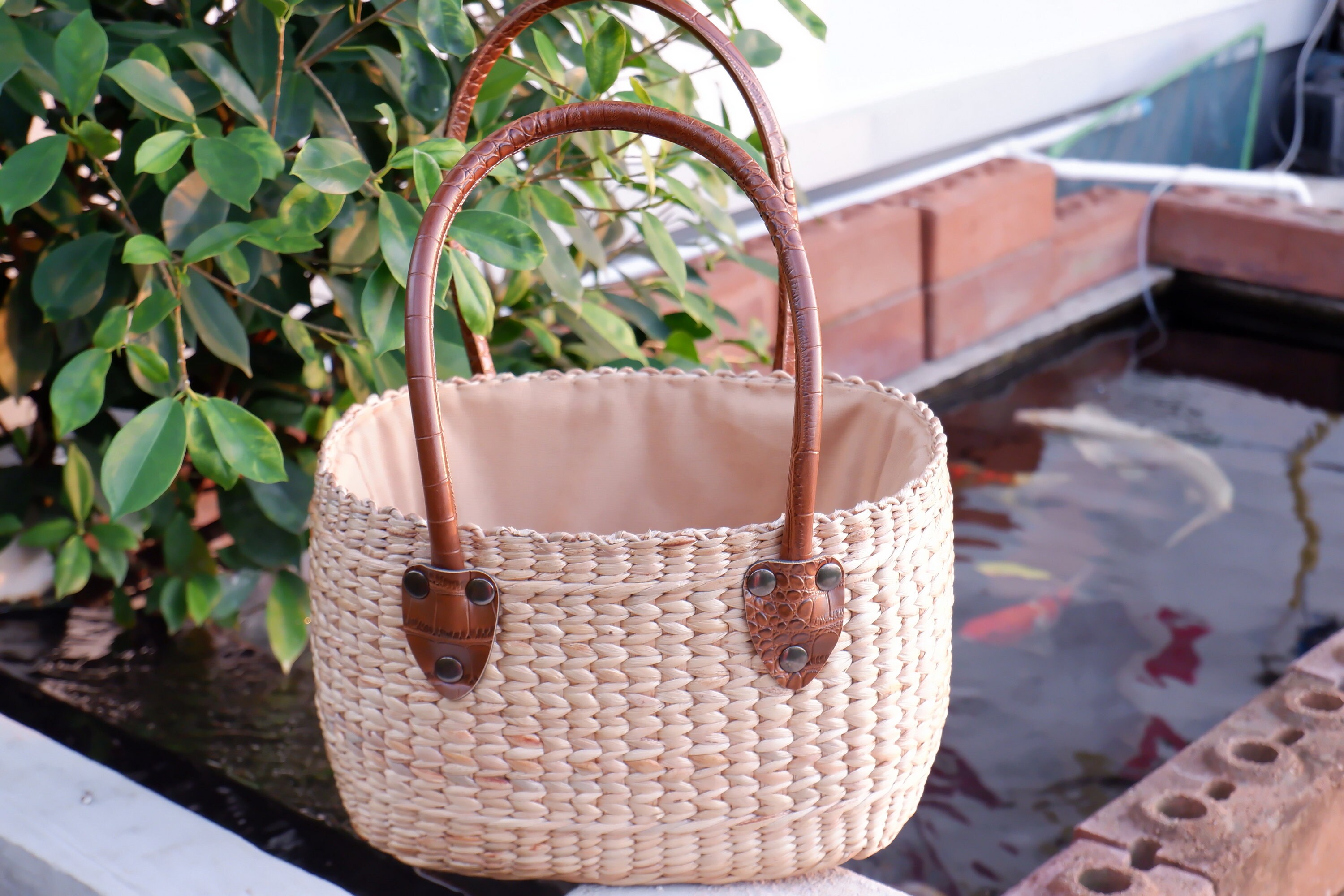 完売☆LUDLOW ラドロー Bucket-Water hyacinth bag Water Hyacinth Basket With PU Leather Handle - Etsy