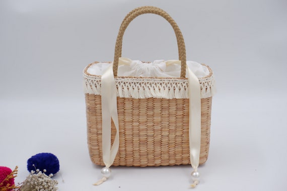 Woven Water Hyacinth Bag: Cream Tassel Beach Bag - Etsy display picture 1