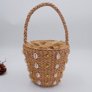 Gewebte Tasche mit Perle und Muschel Dekoration um die Tasche, Sommer Strandtasche, Strand Geschenke, Strandurlaub, Beuteltasche
