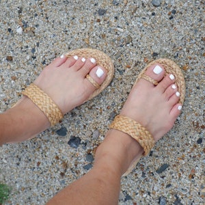 Beach Sandals, Bohemian Slippers, Bohemian Slippers, Hotel Sandals, Pom pom sandals, Straw Sandals, Greek Bridal, Bohemian, Raffia Shoes