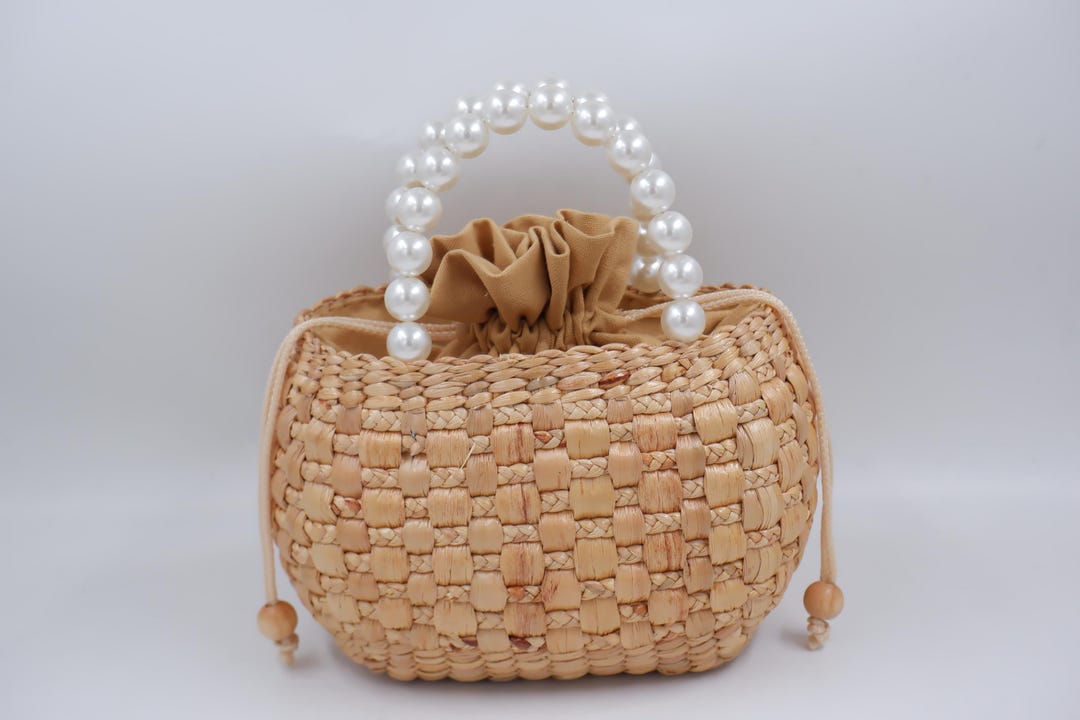 Handwoven Water Hyacinth Bridal Bag: Pearl Handle Bride Purse - Etsy