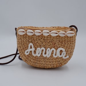 Monedero infantil de paja con monograma: bolso de concha personalizado