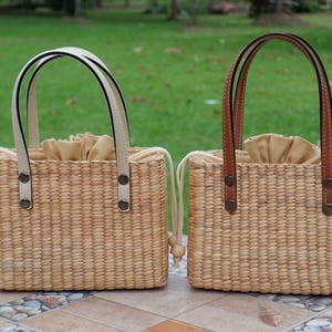 Leder Handtasche, Seegrastasche, Schultertasche, Damen Ledertasche, Strandtasche aus Stroh, handgefertigter Korb mit Ledergriffen