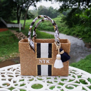 bridesmaid gifts, straw bag monogram, personalized gifts, Bridal party gifts, wedding favour bags, birthday gift, beach wedding