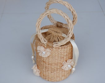 Straw Flower Bucket Purse, Bucket Bag, straw beach bag