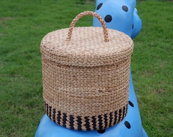 Handwoven Water Hyacinth Hamper with Lid: Round Wicker Storage Basket