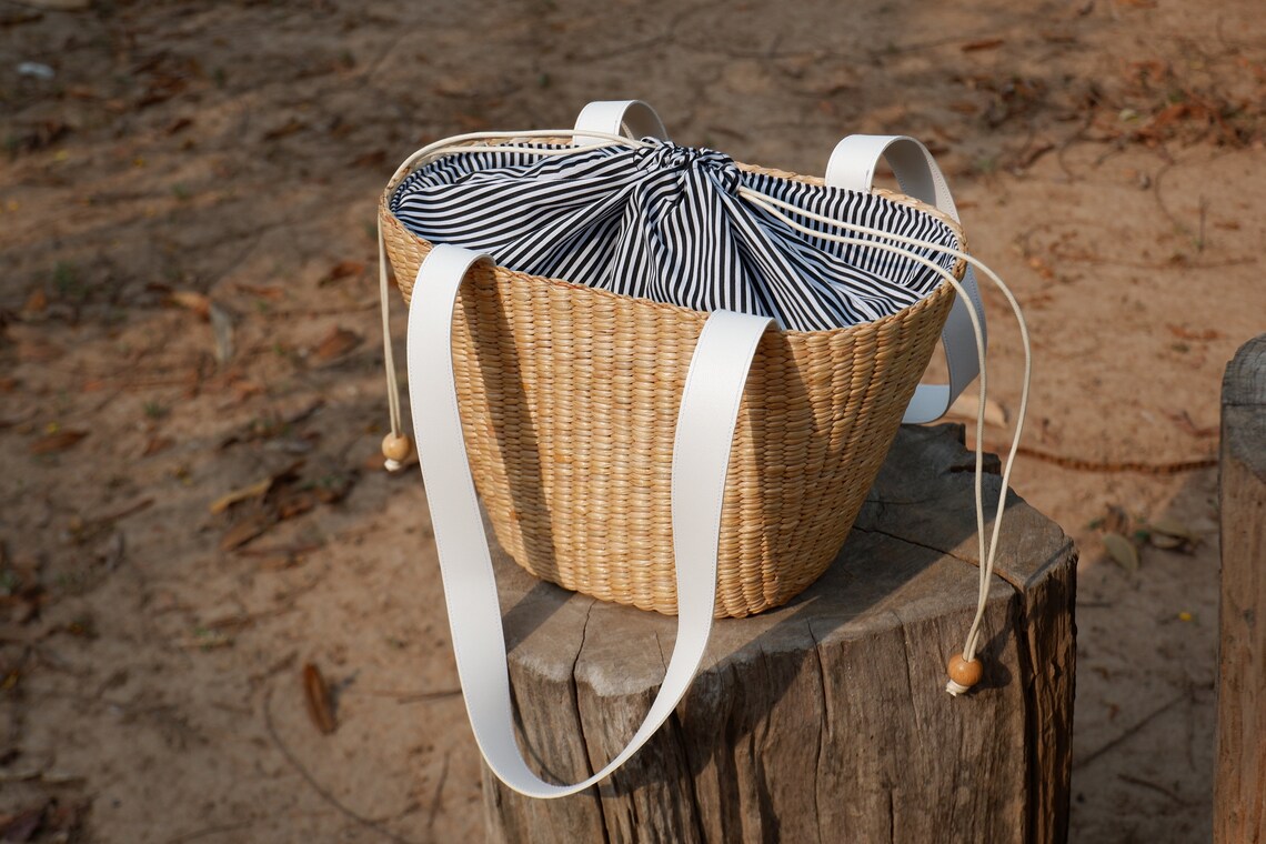 Handwoven Water Hyacinth Straw Bag: Leather Handle Beach Tote - Etsy