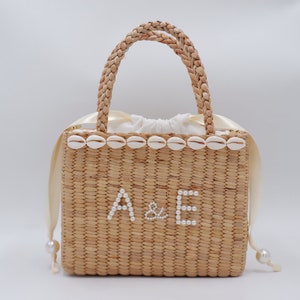 bride pearl bag, Personalized Bride Pearl bag, beach bag with shell image 3