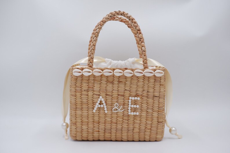 bride pearl bag, Personalized Bride Pearl bag, beach bag with shell image 3