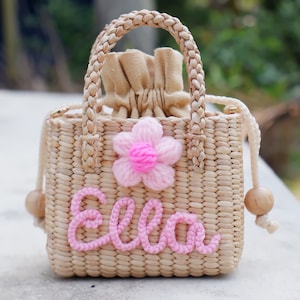 sac à main fille rose, cadeau de fille de fleur pour mariage, sac enfant monogramme, mini sac à main filles, sac de paille personnalisé